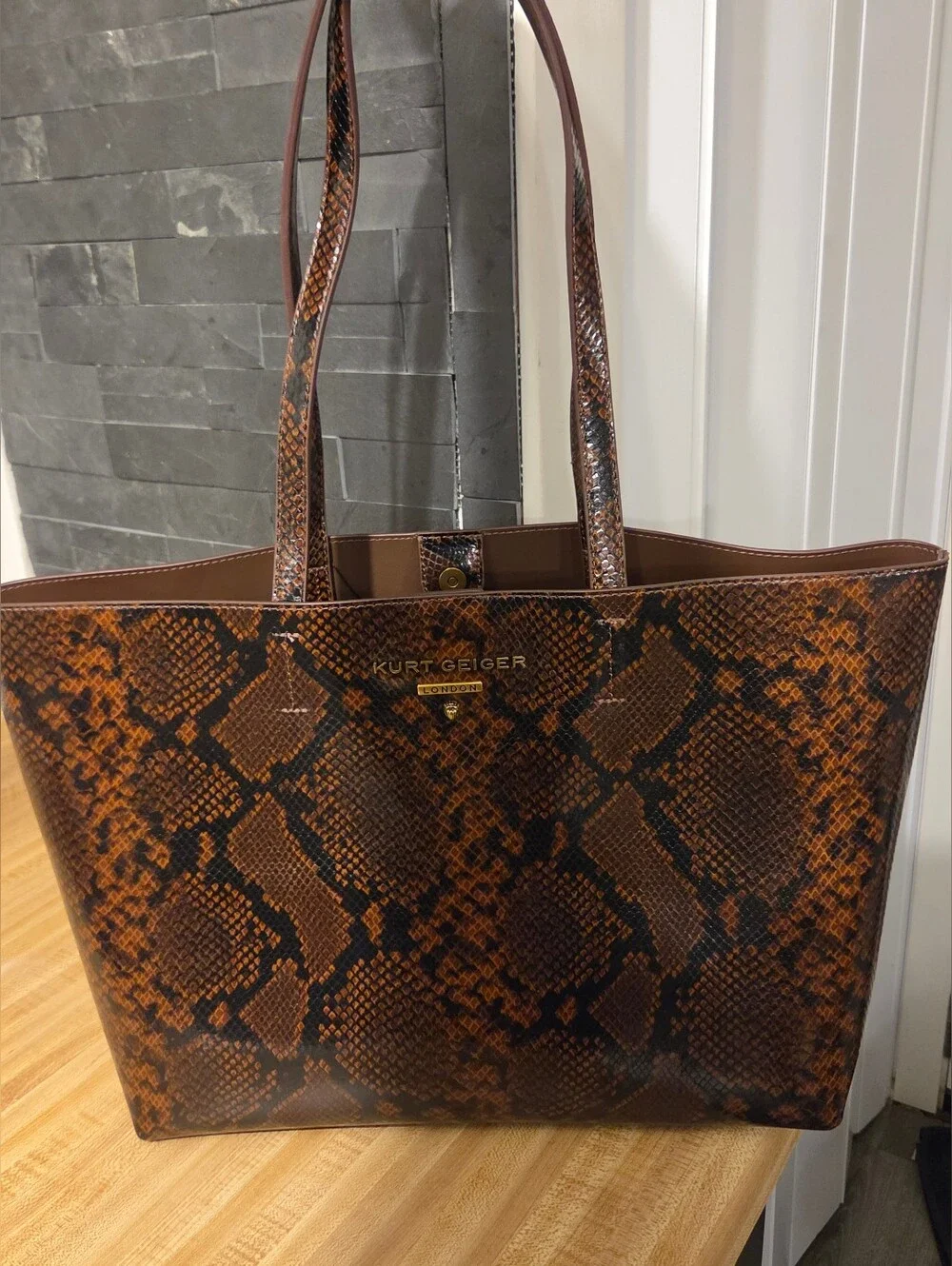 Kurt Geiger NWT Brown Snakeskin Tote & Dustbag
